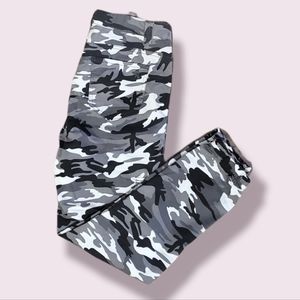 VIP JEANS Camo stretch pants